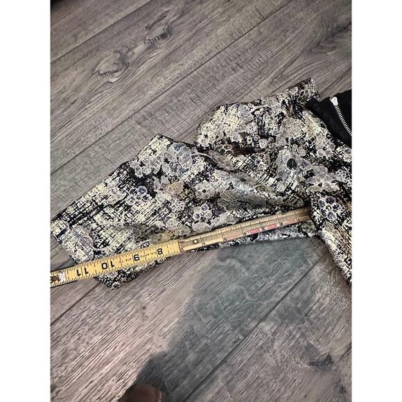 Bronx & Banco Women's Floral Print V-neck Knee-Length ruched  Dress Size Large - Picture 9 of 12